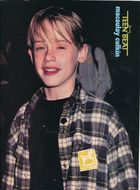 Macaulay Culkin : macaulay-culkin-1316650328.jpg