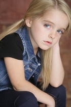 Mckenna Grace : mckenna-grace-1418413192.jpg