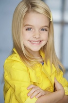 Mckenna Grace : mckenna-grace-1418413196.jpg