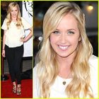 Megan Park : megan-park-1317507588.jpg