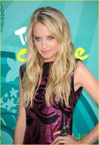 Megan Park : meganpark_1256085933.jpg