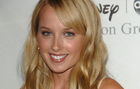 Megan Park : meganpark_1256086215.jpg