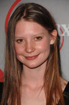 Mia Wasikowska : miawasikowska_1293910922.jpg