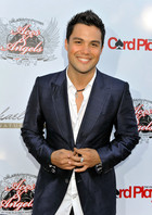 Michael Copon : michael-copon-1363975441.jpg