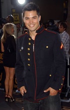 Michael Copon : michael-copon-1412362555.jpg