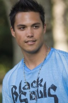 Michael Copon : michaelcopon_1274047321.jpg