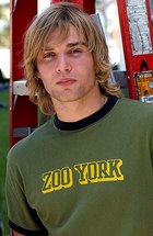 Mike Vogel : TI4U_u1136568644.jpg