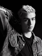 Miles Heizer : miles-heizer-1526535588.jpg