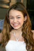 Miley Cyrus : TI4U_u1153599639.jpg