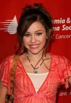 Miley Cyrus : TI4U_u1159981388.jpg