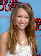 Miley Cyrus : TI4U_u1160232288.jpg