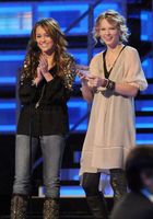 Miley Cyrus : TI4U_u1236446625.jpg