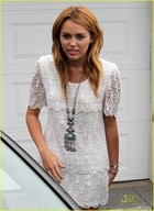 Miley Cyrus : miley-cyrus-1313522678.jpg