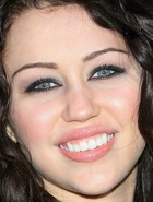 Miley Cyrus : miley-cyrus-1314121195.jpg