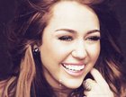Miley Cyrus : miley-cyrus-1318525668.jpg