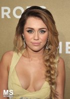 Miley Cyrus : miley-cyrus-1323715416.jpg