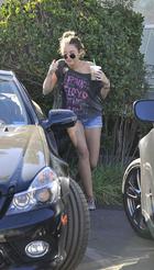 Miley Cyrus : miley-cyrus-1325873116.jpg