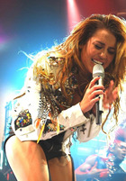 Miley Cyrus : miley-cyrus-1334890914.jpg