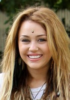 Miley Cyrus : miley-cyrus-1335075297.jpg