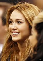 Miley Cyrus : miley-cyrus-1335499253.jpg