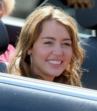 Miley Cyrus : miley-cyrus-1345144439.jpg