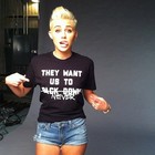 Miley Cyrus : miley-cyrus-1347032384.jpg