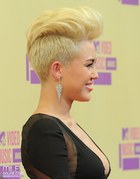 Miley Cyrus : miley-cyrus-1351286721.jpg