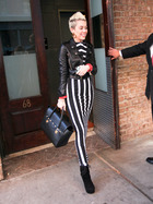Miley Cyrus : miley-cyrus-1360882854.jpg