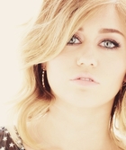 Miley Cyrus : miley-cyrus-1364184702.jpg