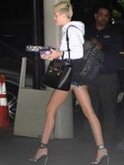 Miley Cyrus : miley-cyrus-1365742012.jpg