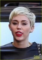Miley Cyrus : miley-cyrus-1366750425.jpg