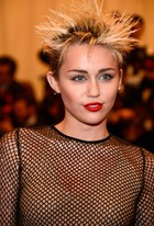 Miley Cyrus : miley-cyrus-1367949302.jpg