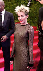 Miley Cyrus : miley-cyrus-1369282302.jpg