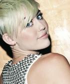 Miley Cyrus : miley-cyrus-1373013084.jpg