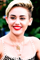 Miley Cyrus : miley-cyrus-1374434156.jpg