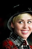 Miley Cyrus : miley-cyrus-1374606569.jpg