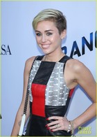 Miley Cyrus : miley-cyrus-1376076203.jpg