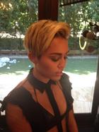 Miley Cyrus : miley-cyrus-1376321762.jpg
