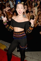 Miley Cyrus : miley-cyrus-1377547578.jpg