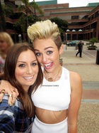 Miley Cyrus : miley-cyrus-1377721421.jpg