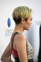 Miley Cyrus : miley-cyrus-1380738814.jpg