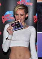 Miley Cyrus : miley-cyrus-1381334023.jpg