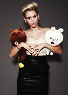 Miley Cyrus : miley-cyrus-1382574331.jpg