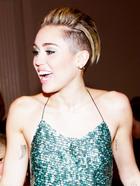 Miley Cyrus : miley-cyrus-1382574339.jpg