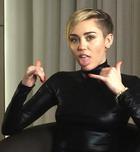 Miley Cyrus : miley-cyrus-1384117228.jpg