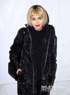Miley Cyrus : miley-cyrus-1386703428.jpg