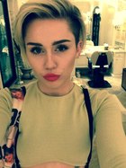 Miley Cyrus : miley-cyrus-1388761038.jpg