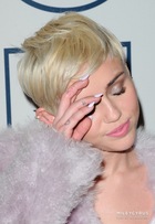 Miley Cyrus : miley-cyrus-1391011466.jpg