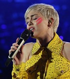 Miley Cyrus : miley-cyrus-1402759726.jpg