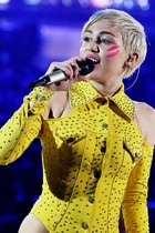 Miley Cyrus : miley-cyrus-1402759754.jpg
